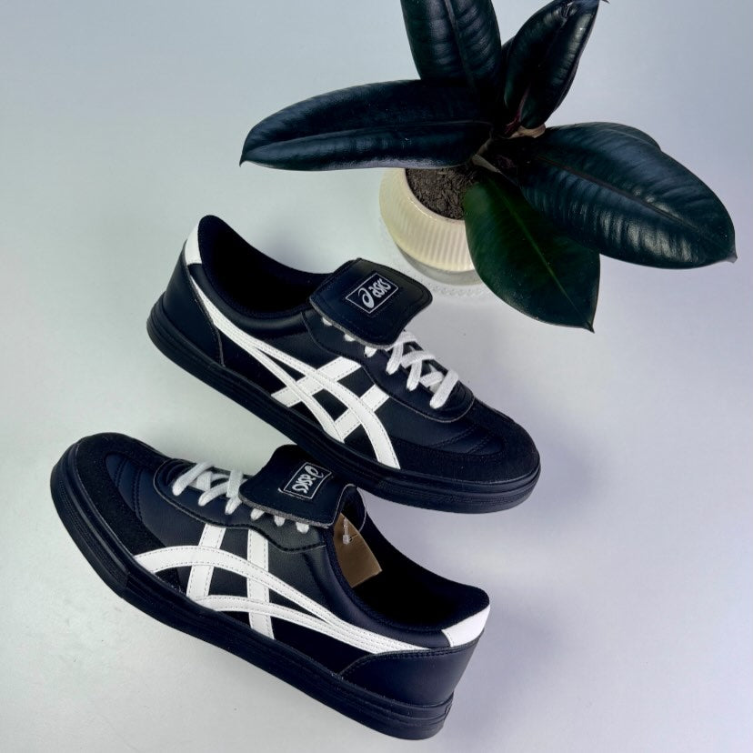 Preorder 預訂 Asics Aaron 2.0 Black White 1203A720-001