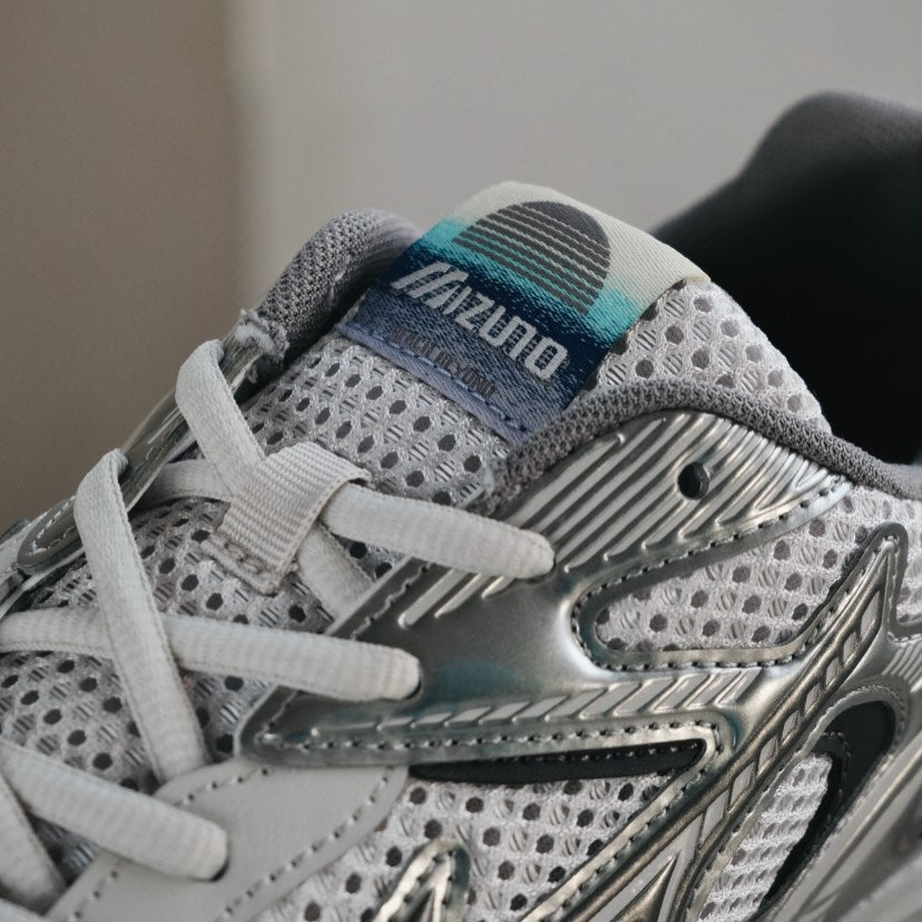 Preorder 預訂 Mizuno Speed 2K White Silver D1GH252907