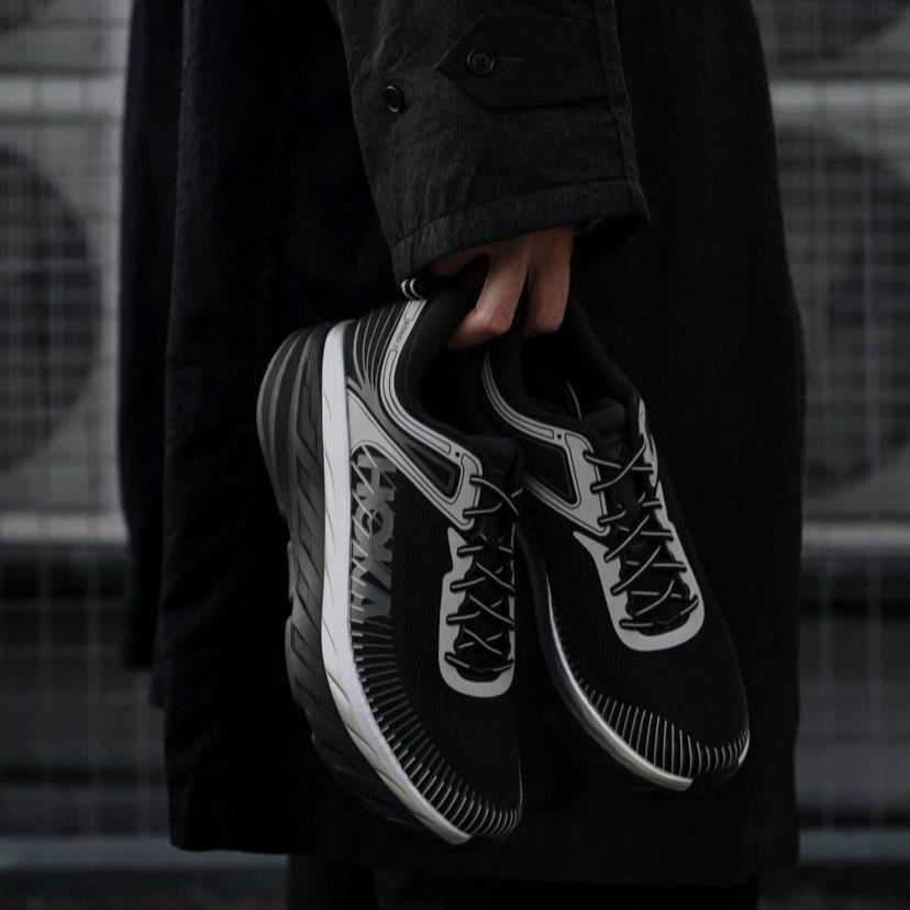 Hoka One One Bondi 7 Black/Silver 1110518-BKSTR