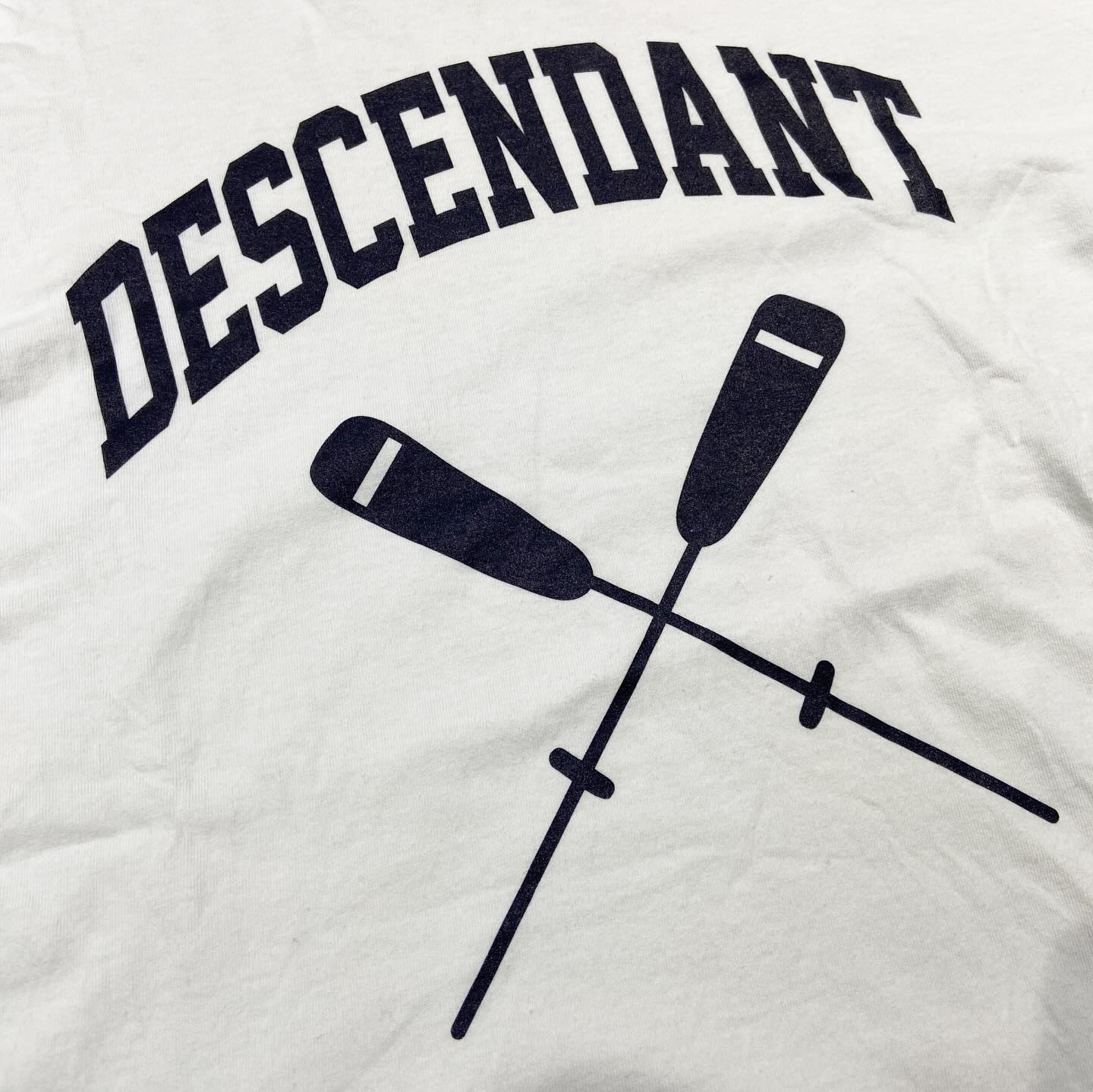 DESCENDANT PADDLE TEE🏏 White (Used)