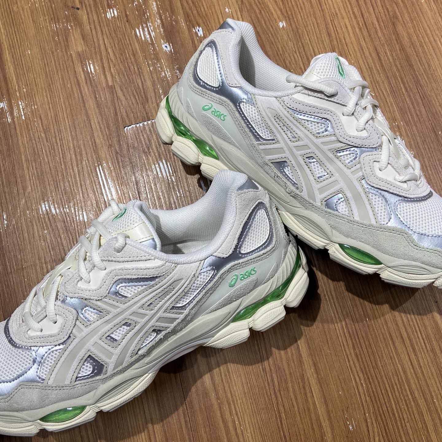 Asics Gel-NYC White/Silver 1203A383-112