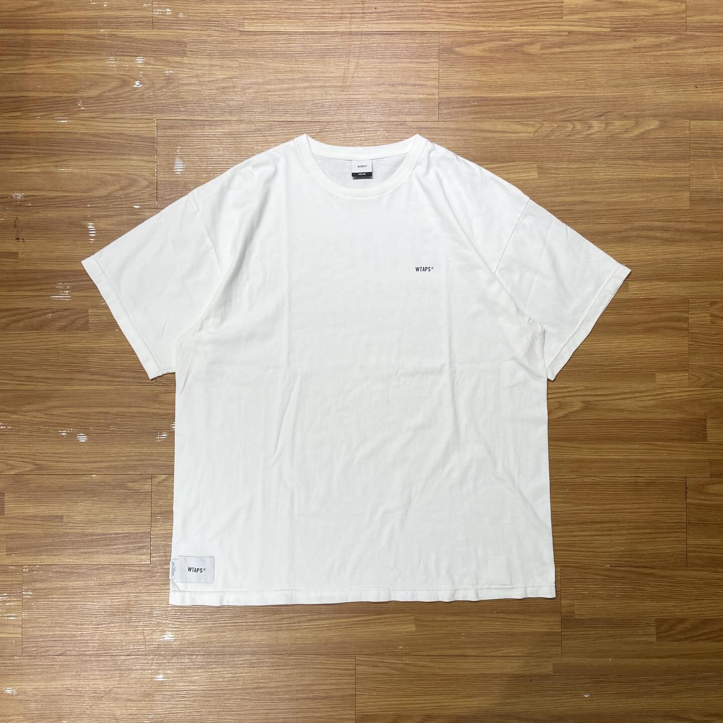 WTAPS VISUAL UPARMORED SS / COTTON. TEE White (Display Item)