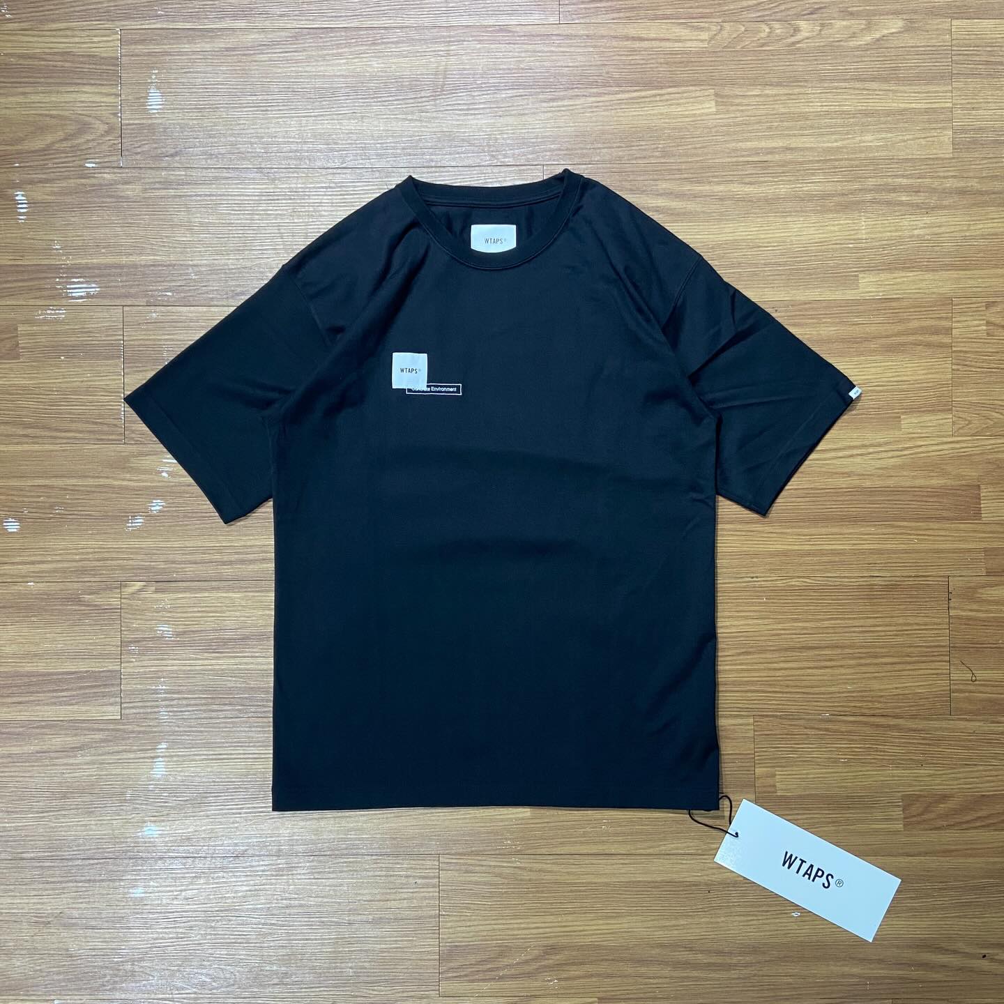 WTAPS HOME BASE SS / COTTON. TEE Black