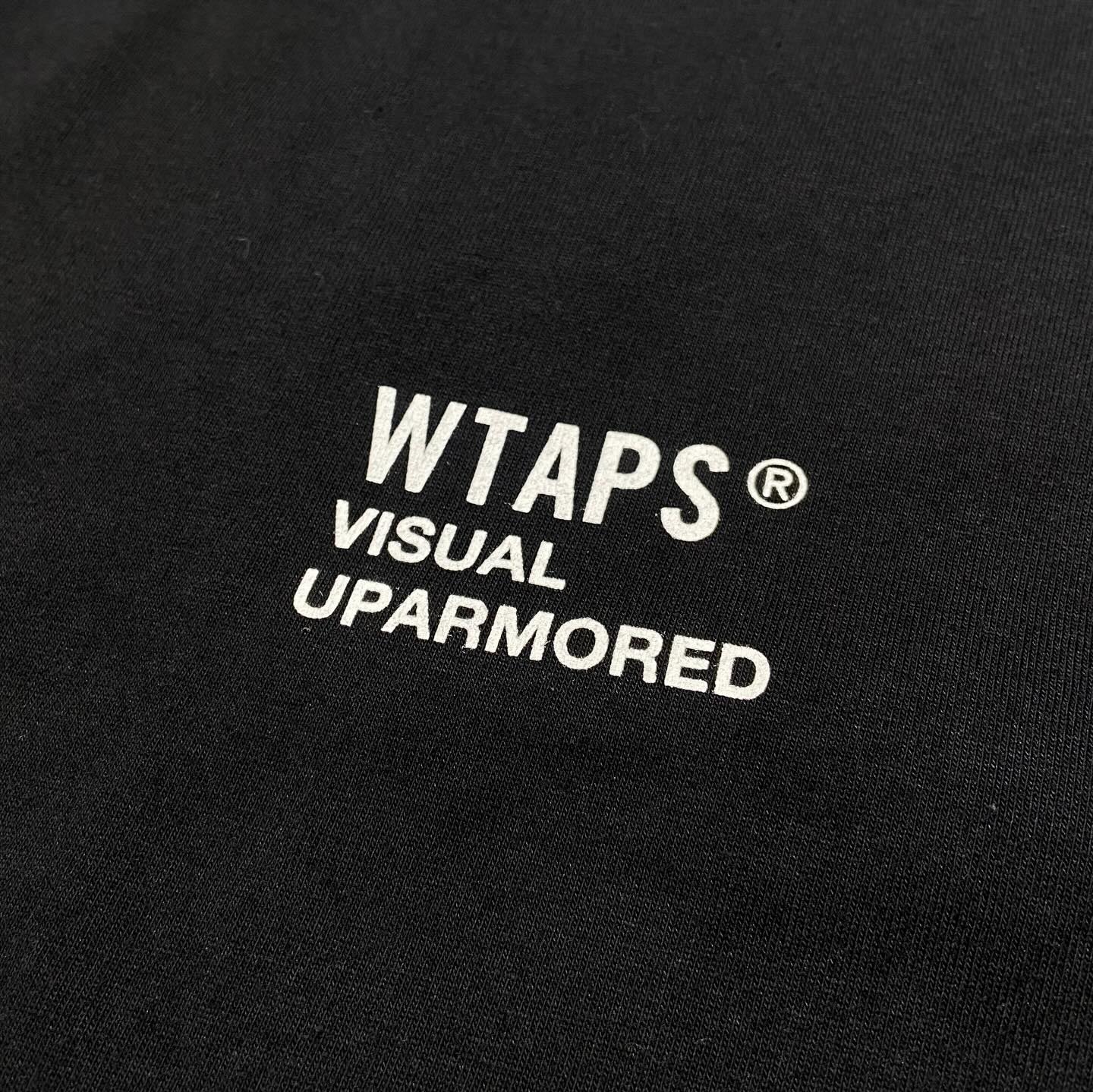 WTAPS VISUAL UPARMORED SS / COTTON. TEE Black