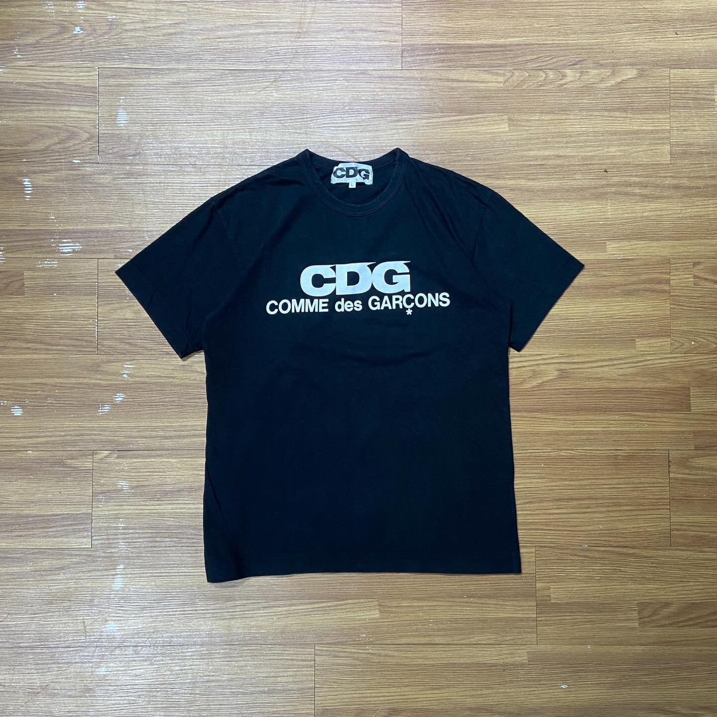 Comme des Garçons (CDG) CDG Scripts Tee “Made in Japan” Black Men (Used)