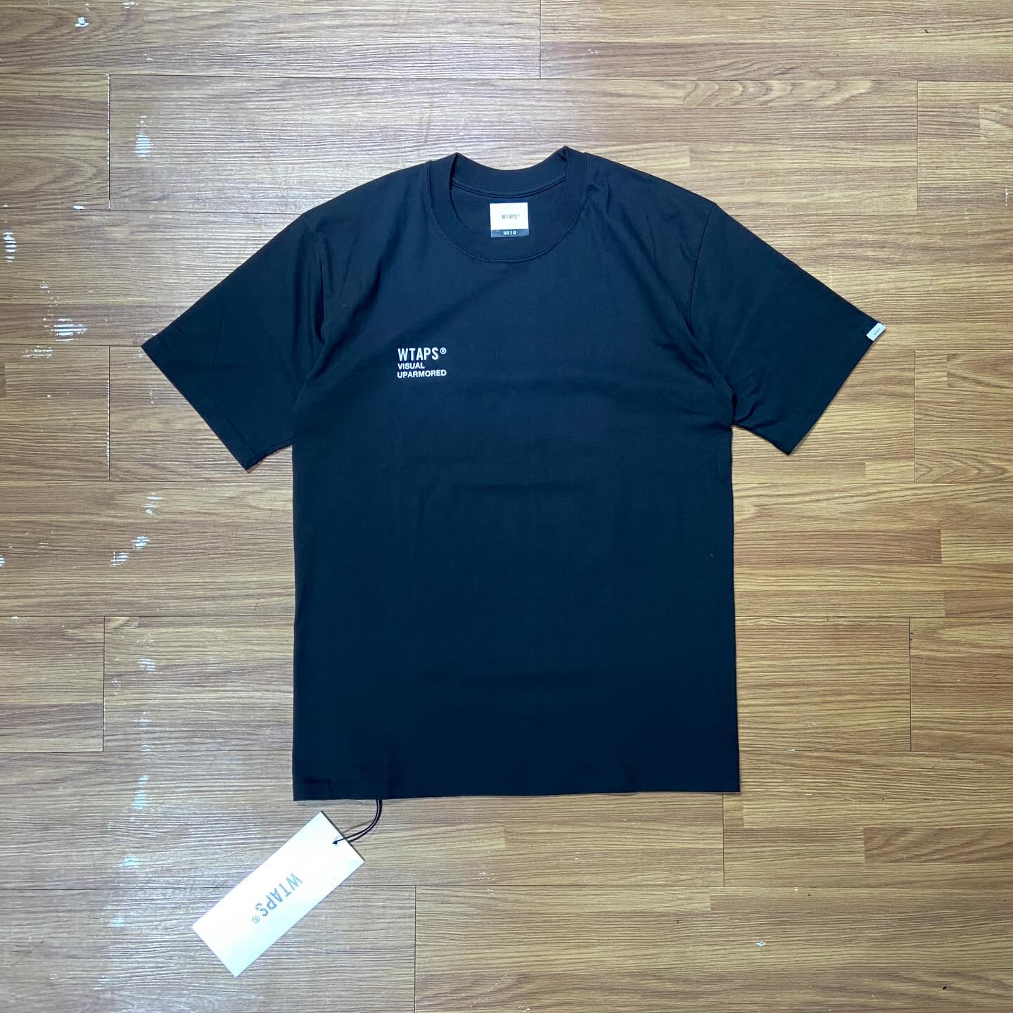 WTAPS VISUAL UPARMORED SS / COTTON. TEE Black