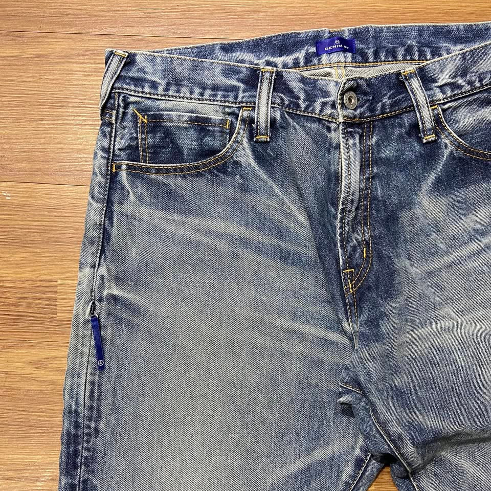 DENIM BY VANQUISH & FRAGMENT WASHED DENIM JEANS (Made in Japan🇯🇵) Washed Blue (Display Item)