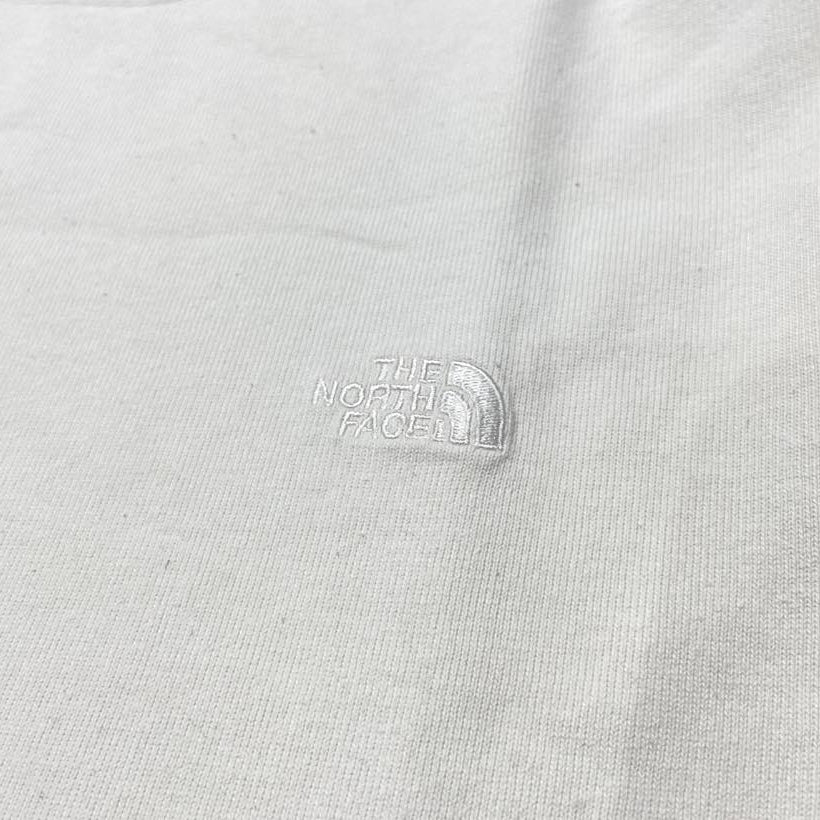 The North Face TNF Small Logo L/S  White (Used)