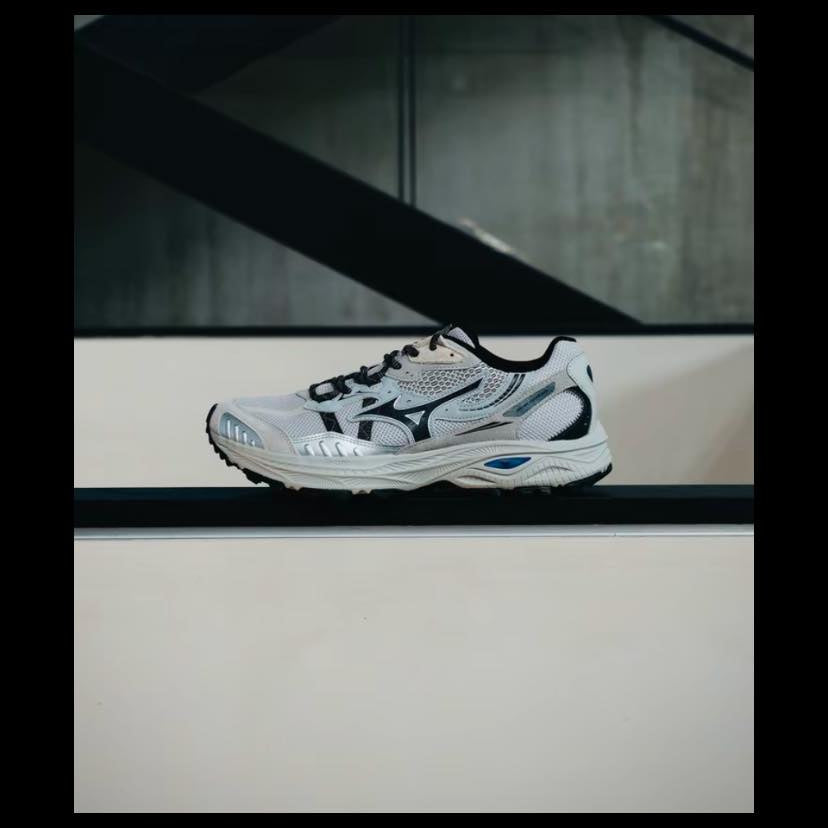 Preorder 預訂 Mizuno Racer ADV 輕柔灰 D1GH241222