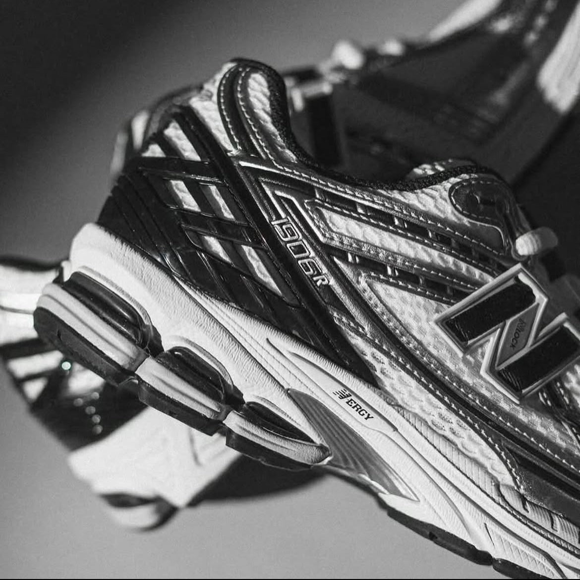 Preorder 預訂 New Balance M1906RER Silver Black 銀黑 1906R