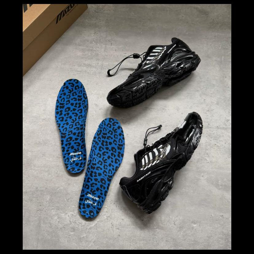 Preorder 預訂 SBTG x Mizuno Wave Rider 10 Black Bone D1GD252601