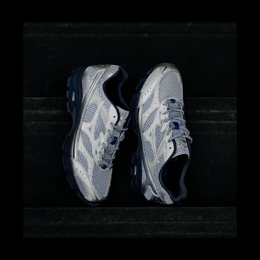 Preorder 預訂 Mizuno MXR “Space Lights Pack” Silver Blue D1GA255301