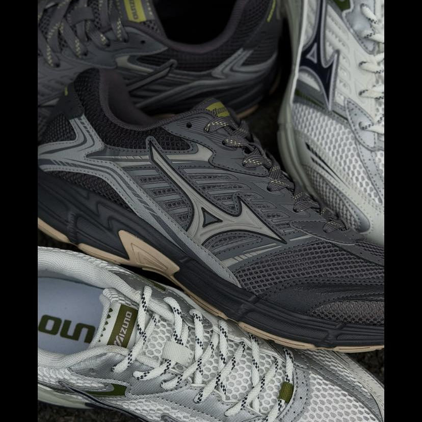 Preorder 預訂 Mizuno Speed 2010 玉石白 D1GH251706 / 條紋灰 D1GH251704