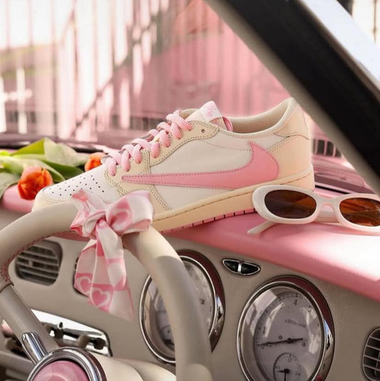 Preorder 預訂 Travis Scott x Nike Air Jordan 1 Low OG Shy Pink IQ7604-100