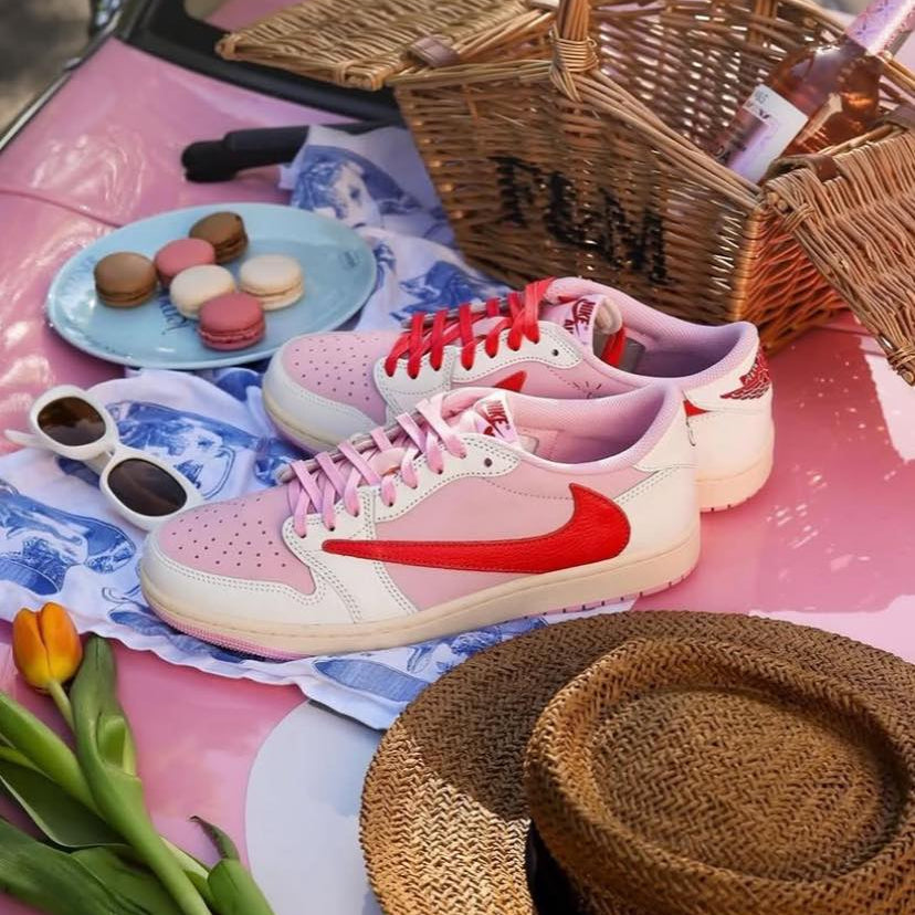 Preorder 預訂 Travis Scott x Nike Air Jordan 1 Low OG Tropical Pink IQ7604-101