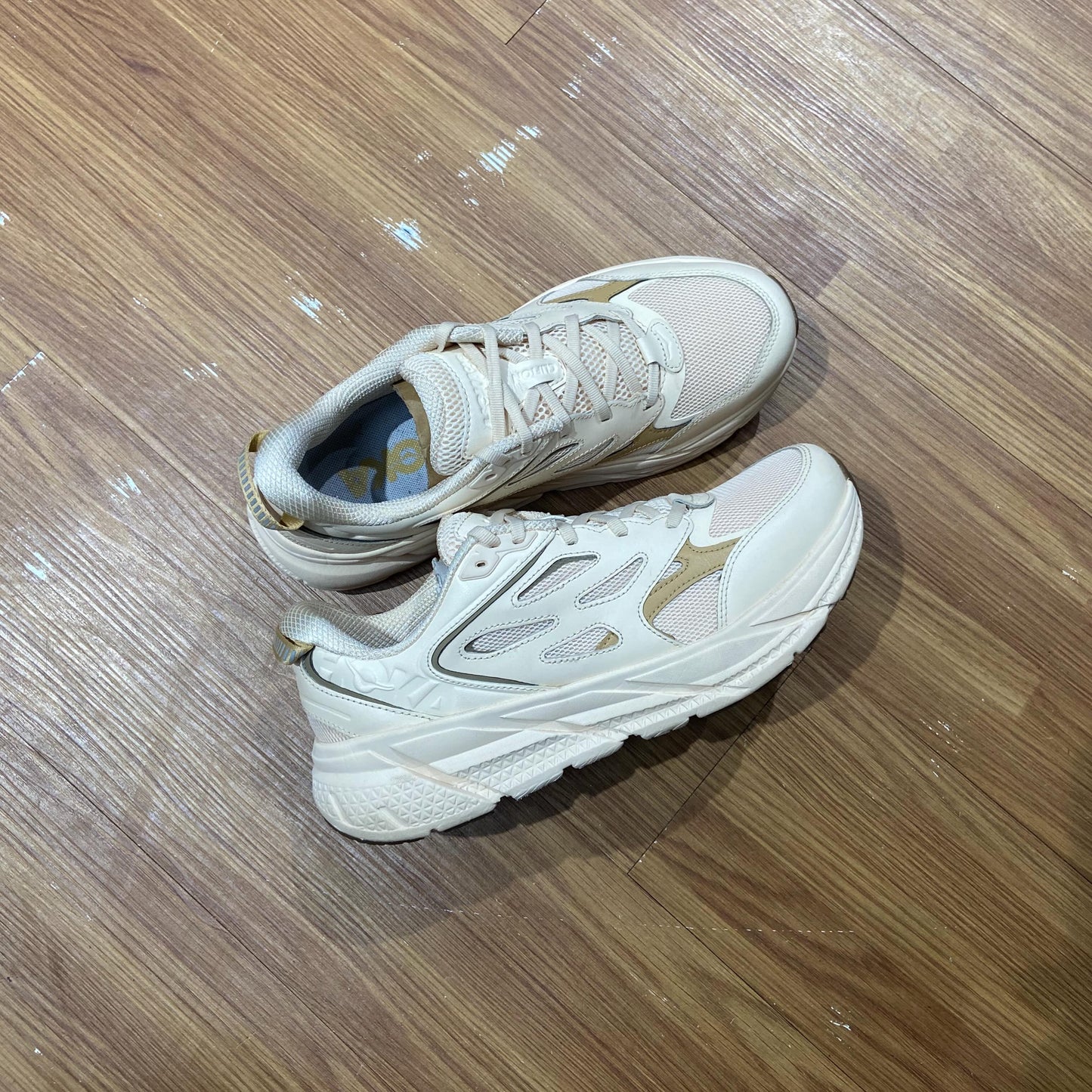 Hoka One One Clifton L Light Bone (Display Item)