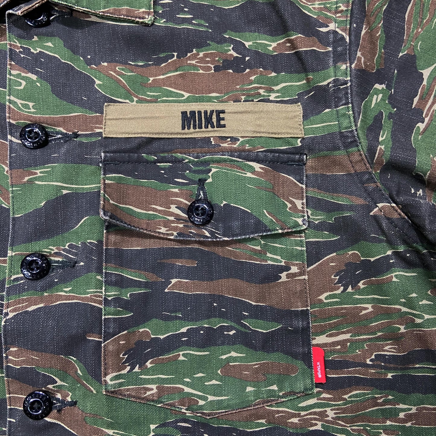 WTAPS BUD SS 02 SHIRT / COTTON. TWILL. TIGER STRIPE (Made in Japan) Tiger Camo (Display Item)