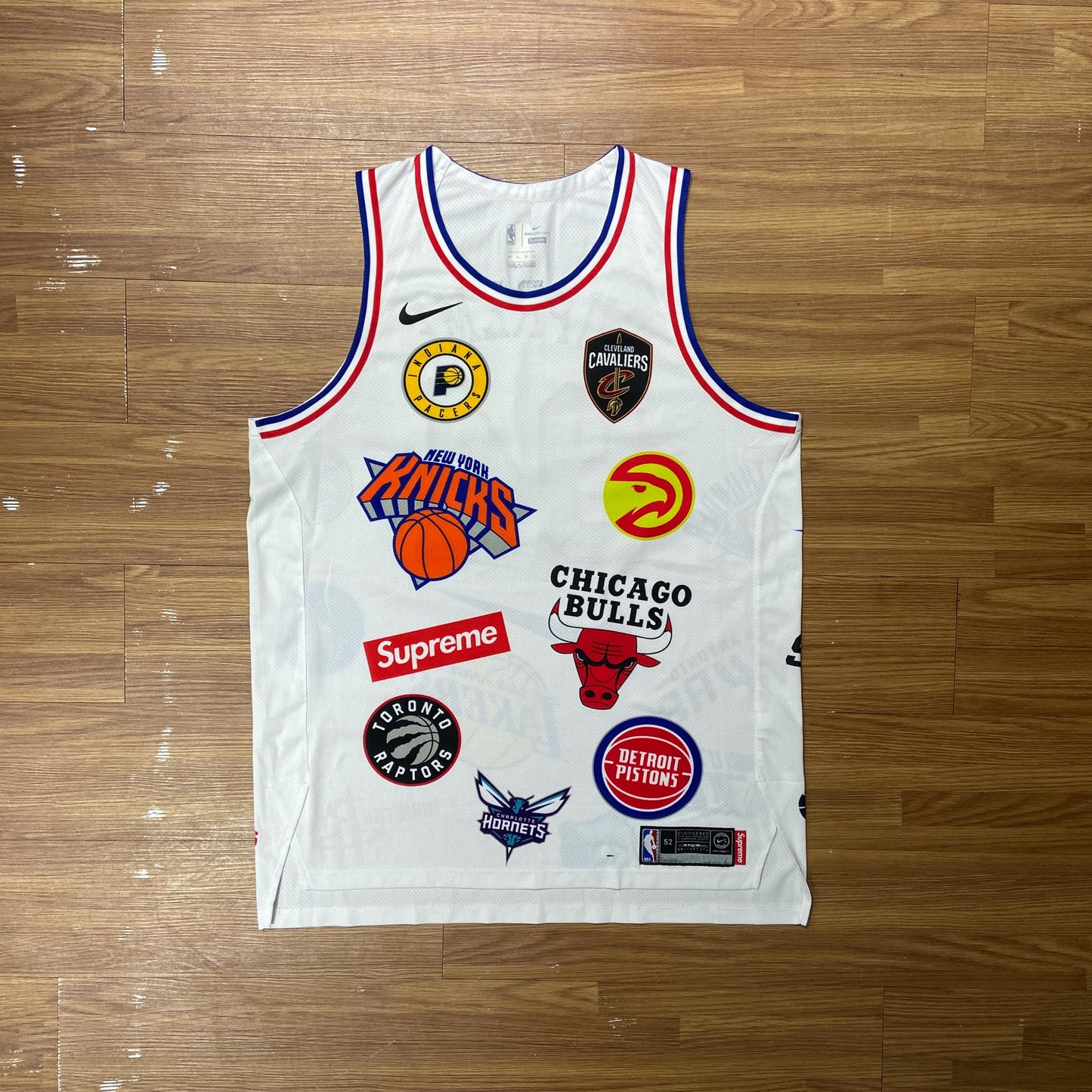 SUPREME x NIKE NBA TEAMS AUTHENTIC JERSEY White (Display Item)