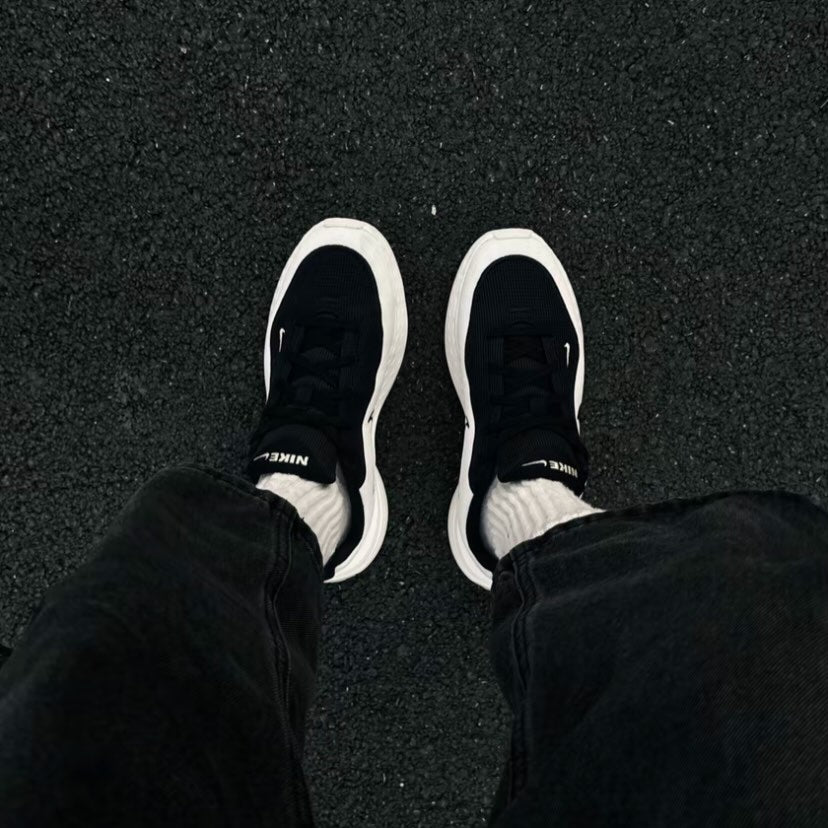 Preorder 預訂 Nike Uplift SC White/black