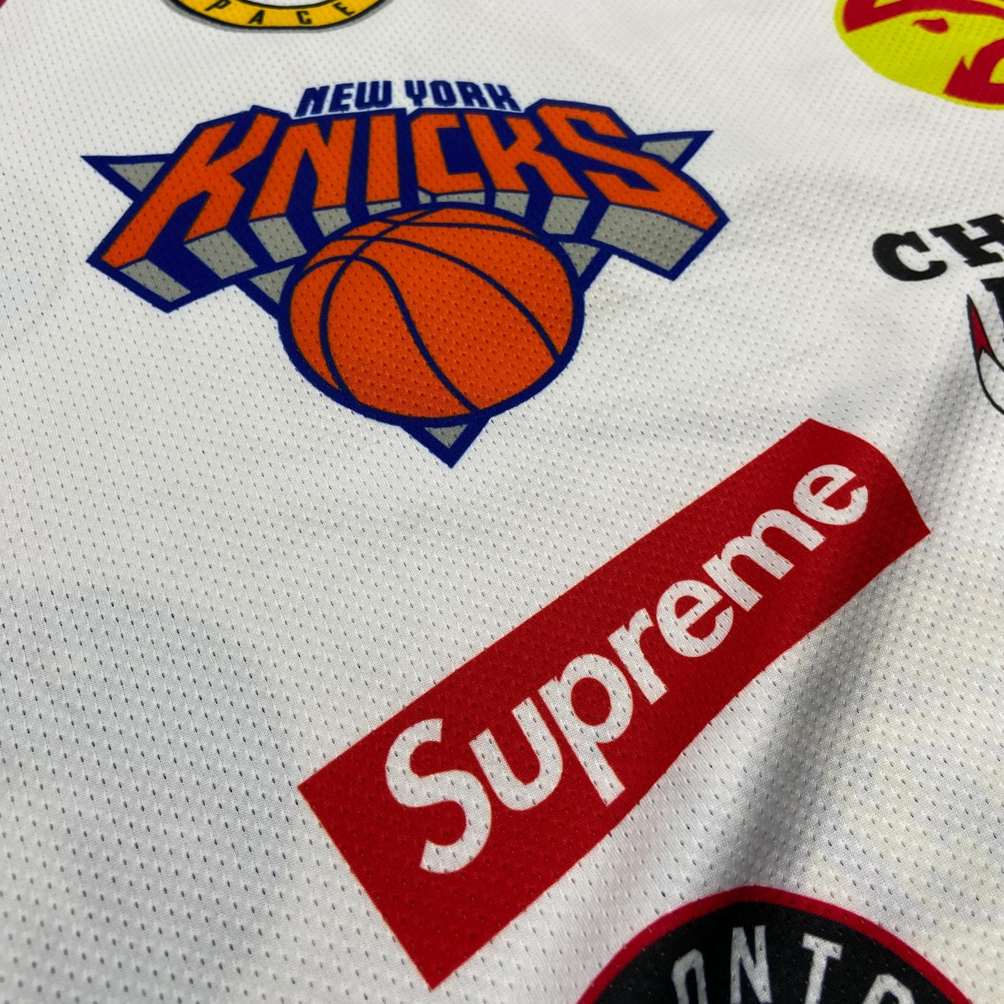 SUPREME x NIKE NBA TEAMS AUTHENTIC JERSEY White (Display Item)