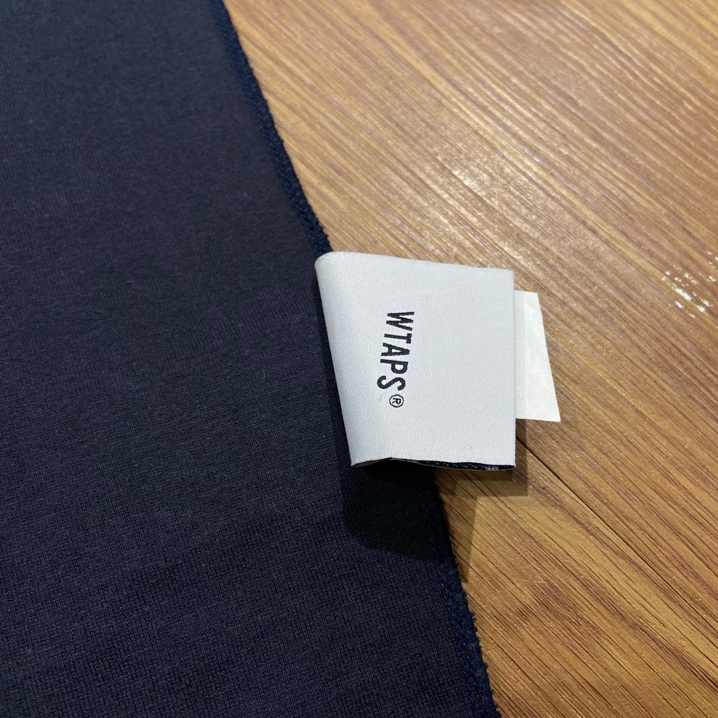 WTAPS CHEAT SS / TEE COTTON. (Made in Japan) Navy (Display Item)