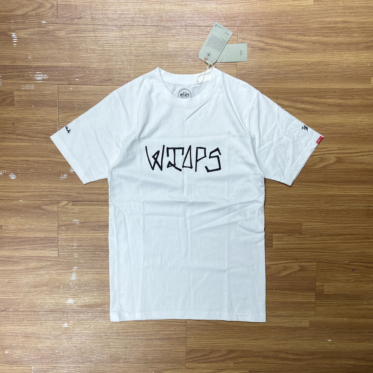 WTAPS BONE SS / TEE COTTON. (Made in Japan) White