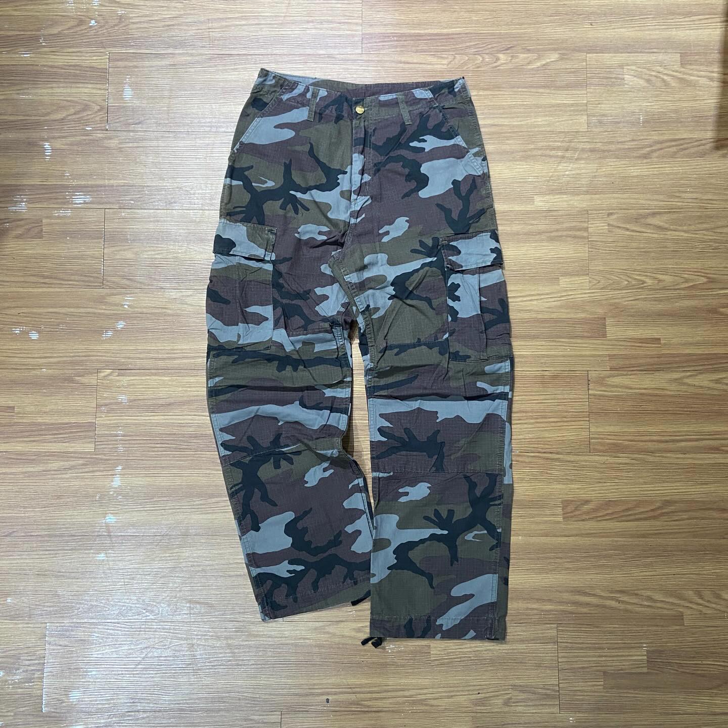 Carhartt WIP Camouflage Aviation Pant Woodland Camo (Display Item)