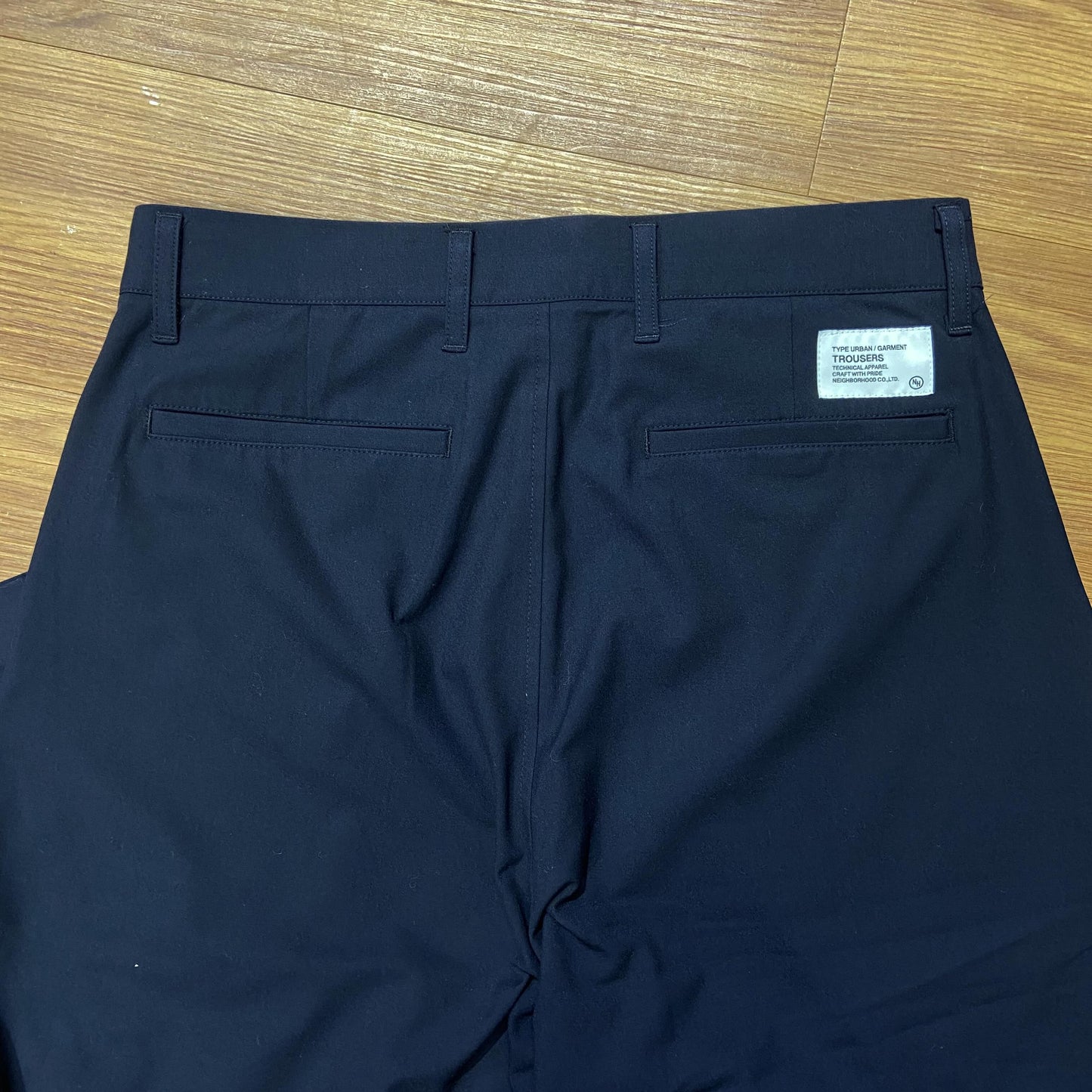 NEIGHBORHOOD TUCK PANT URBAN TROUSERS (Made in Japan) Navy (Display Item)