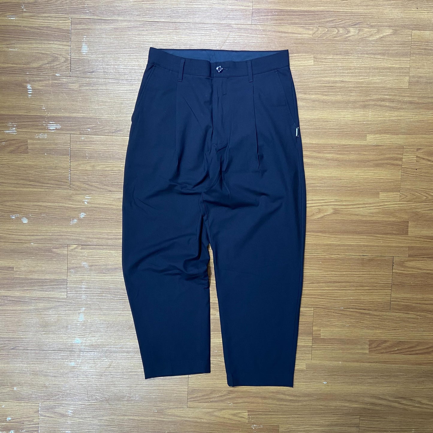 NEIGHBORHOOD TUCK PANT URBAN TROUSERS (Made in Japan) Navy (Display Item)