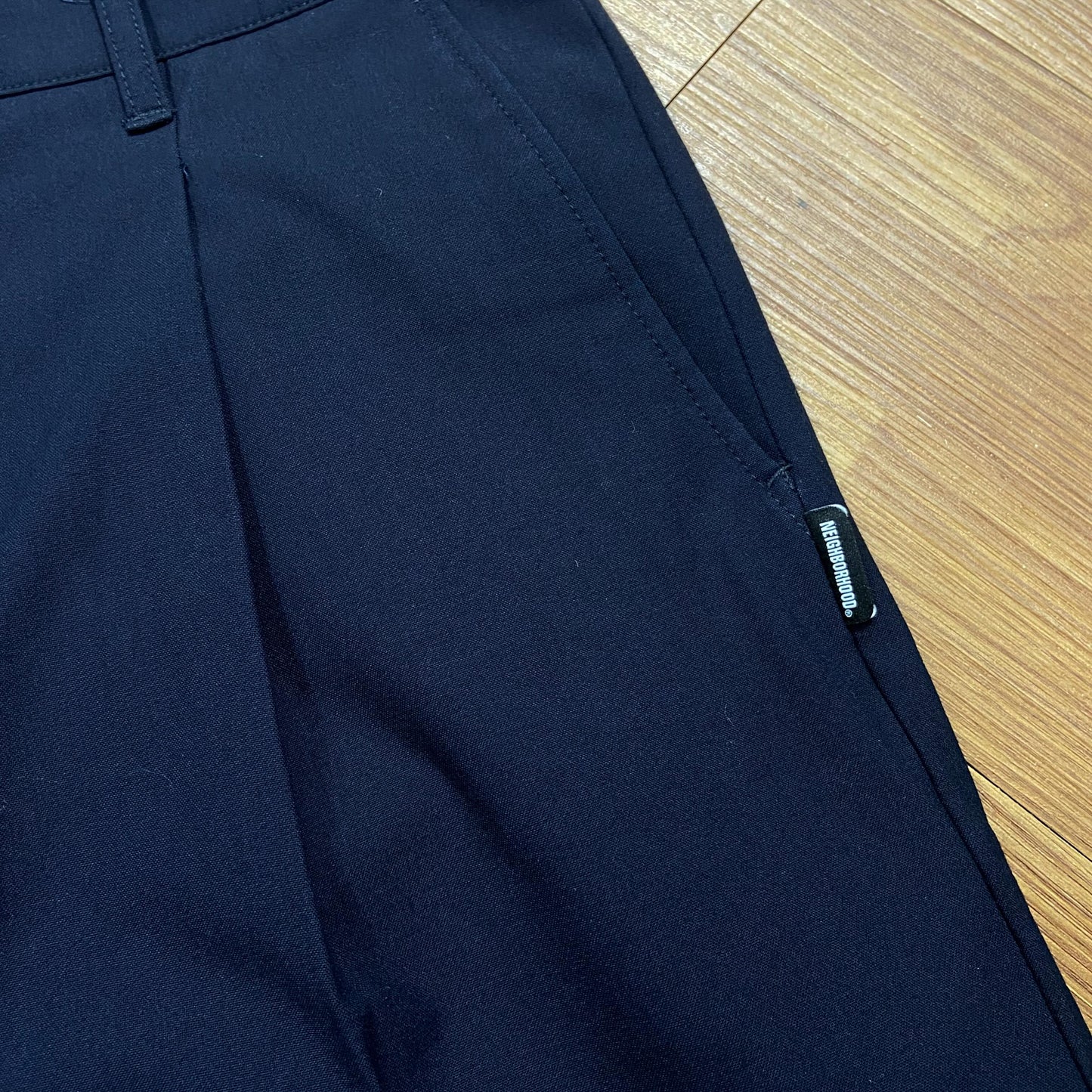NEIGHBORHOOD TUCK PANT URBAN TROUSERS (Made in Japan) Navy (Display Item)