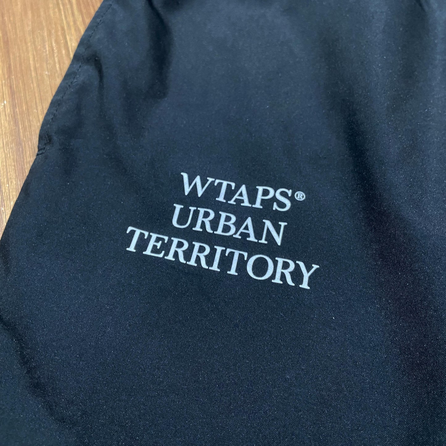 WTAPS INCOM NYLON TROUSERS / POLY. TAFFETA. (Made in Japan) Black (Display Item)