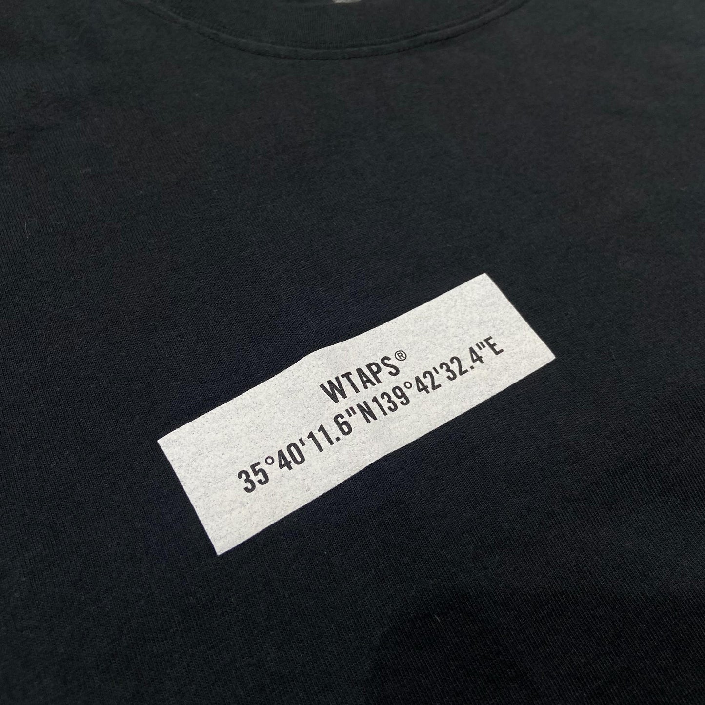 WTAPS GPS BANNER SS / TEE. COTTON (Made in Japan) Black  (Display Item)
