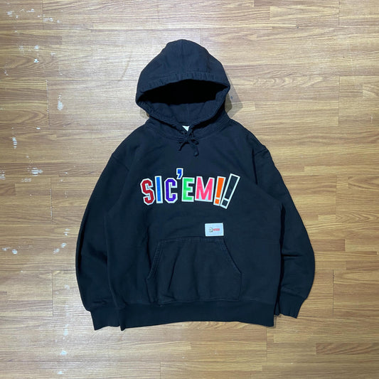 Supreme x WTAPS Sic’em! Hooded Sweatshirt (Made in Canada) Black (Display Item)