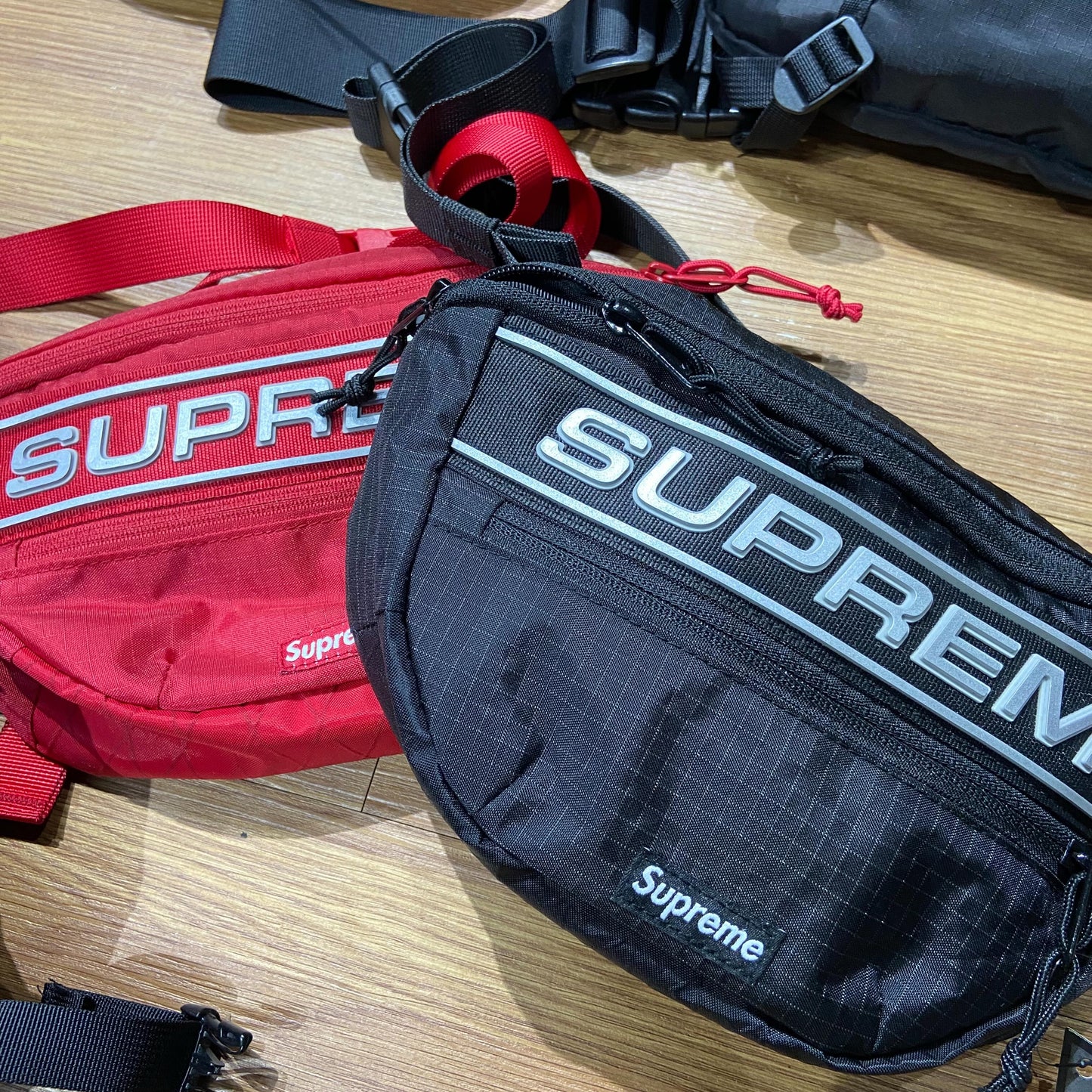 Supreme Waist Bag / Shoulder Bag (Display / Used Item)