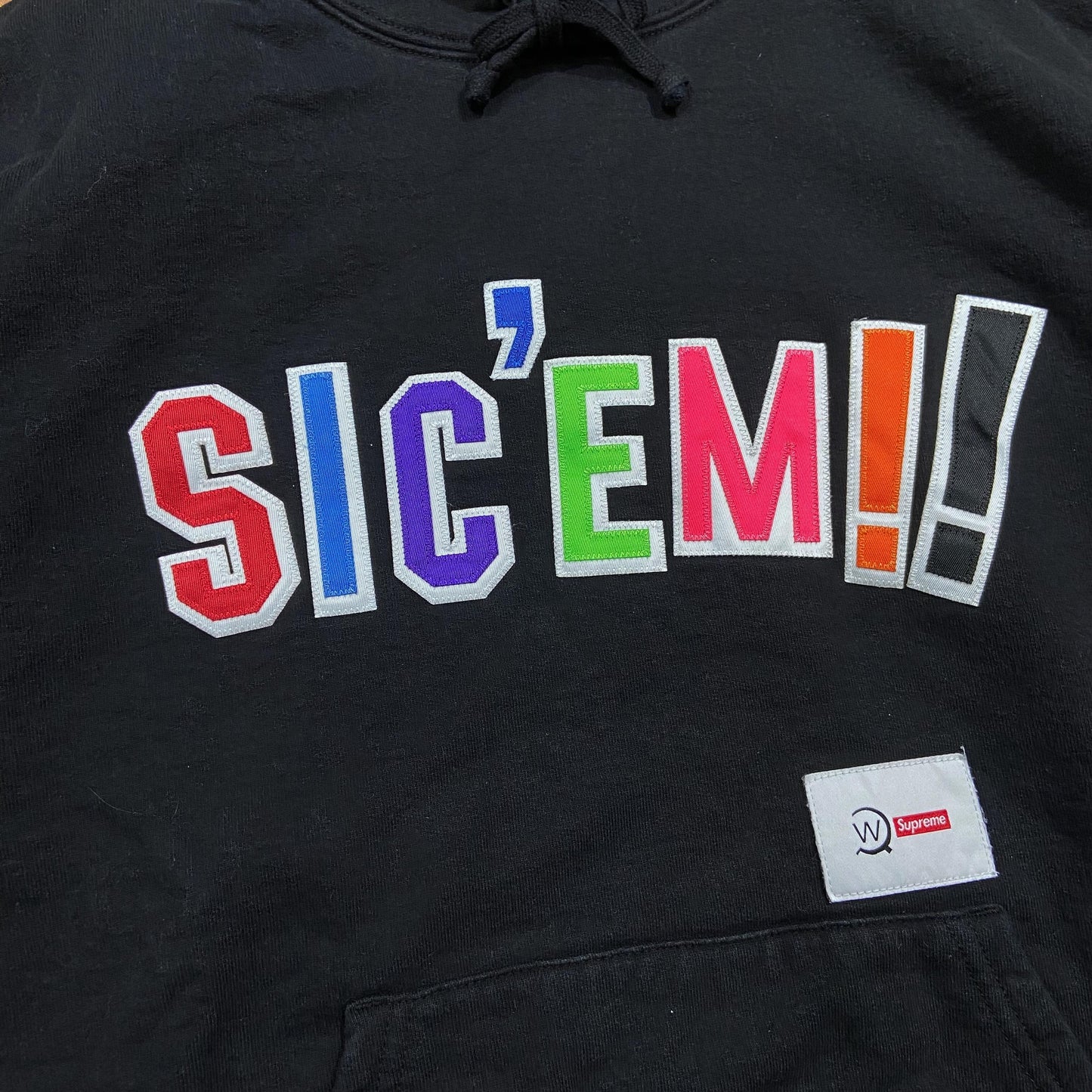 Supreme x WTAPS Sic’em! Hooded Sweatshirt (Made in Canada) Black (Display Item)