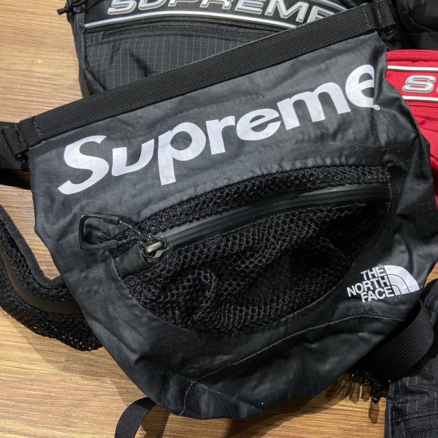 Supreme Waist Bag / Shoulder Bag (Display / Used Item)