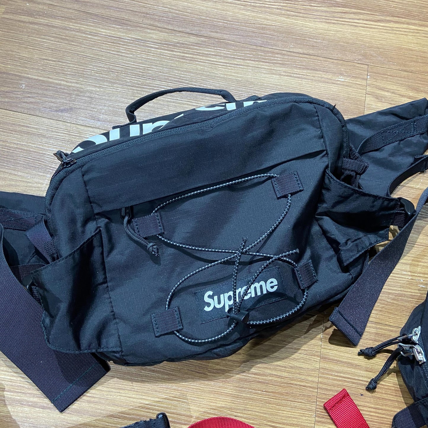 Supreme Waist Bag / Shoulder Bag (Display / Used Item)
