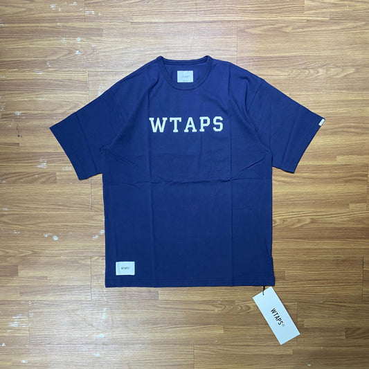 WTAPS COLLEGE SS / COTTON. TEE (Made in Japan) Navy