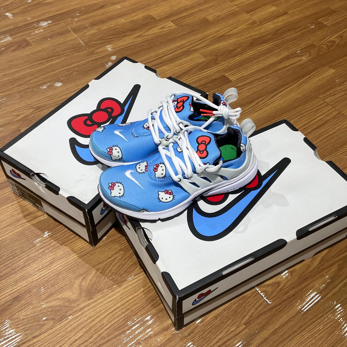 Hello Kitty x Nike Air Presto QS University Blue DV3770-400