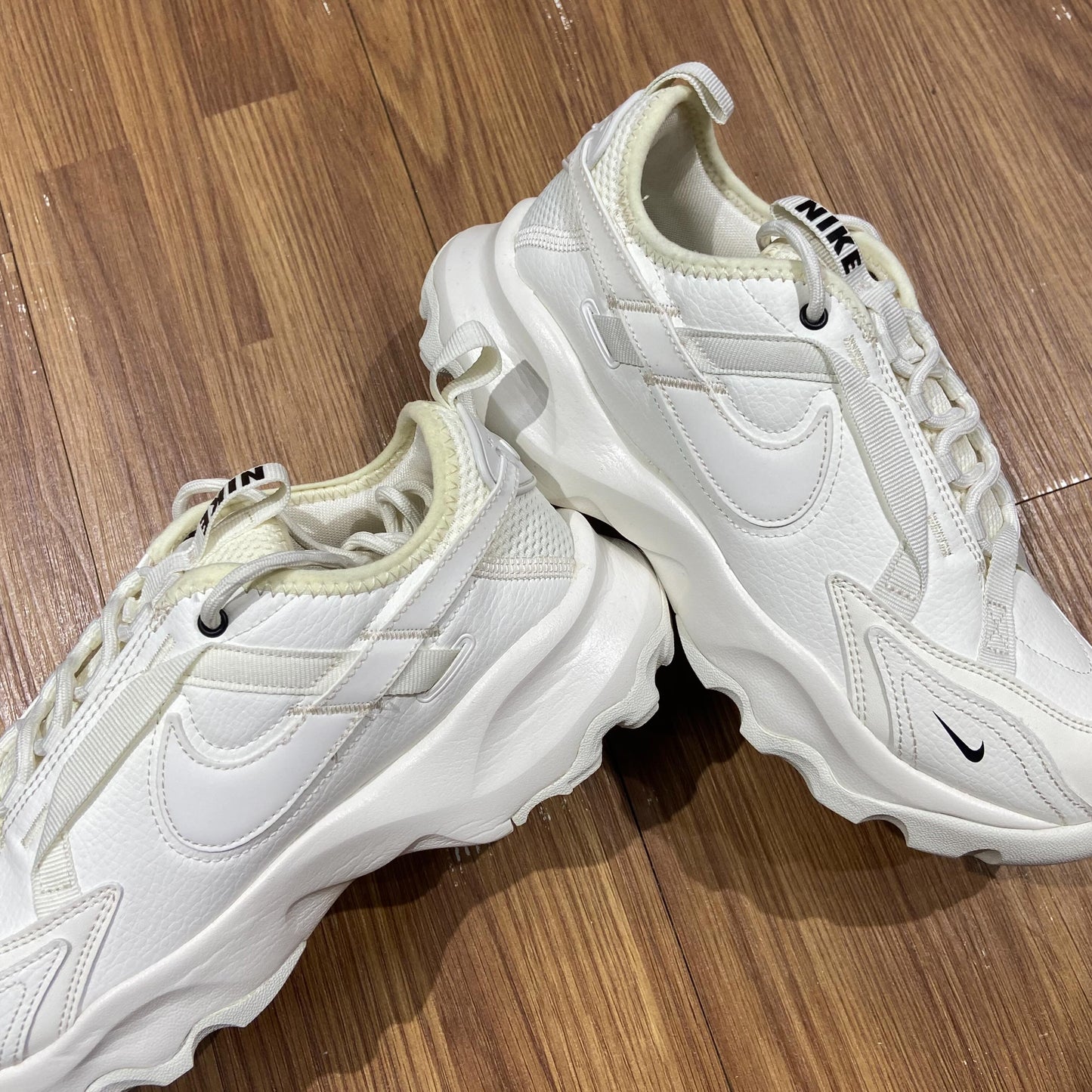 Nike Women TC 7900 Sail Cream White DD9682-100 奶白