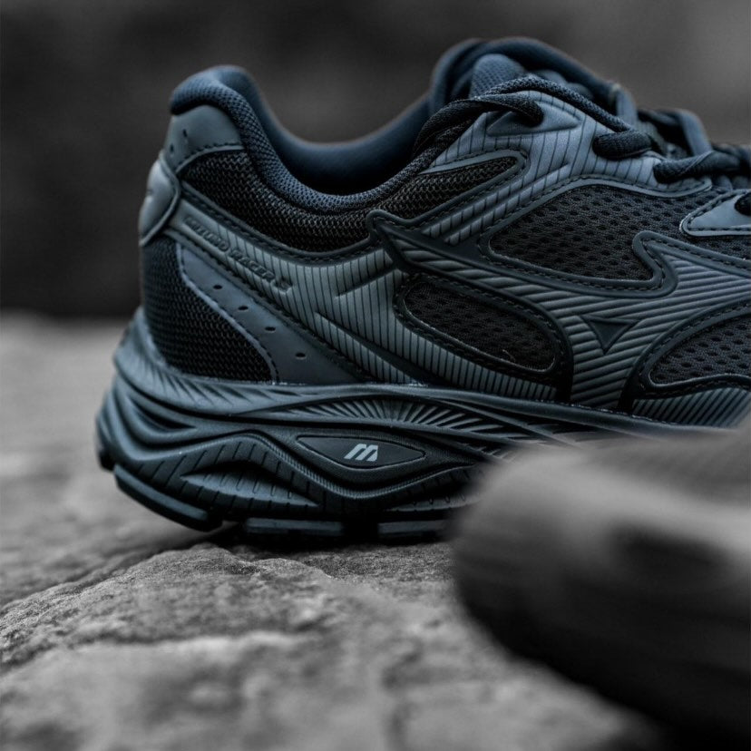 Preorder 預訂 Mizuno Racer S “幻影黑” D1GH223501