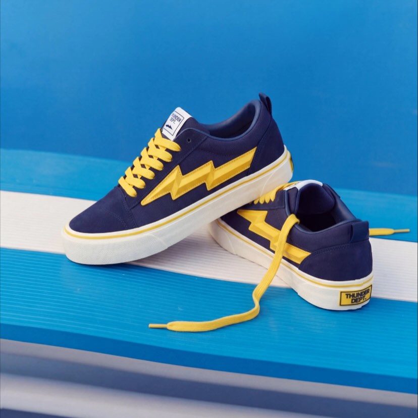 Preorder 預訂 Thunder Dept. Stylish Navy/Yellow