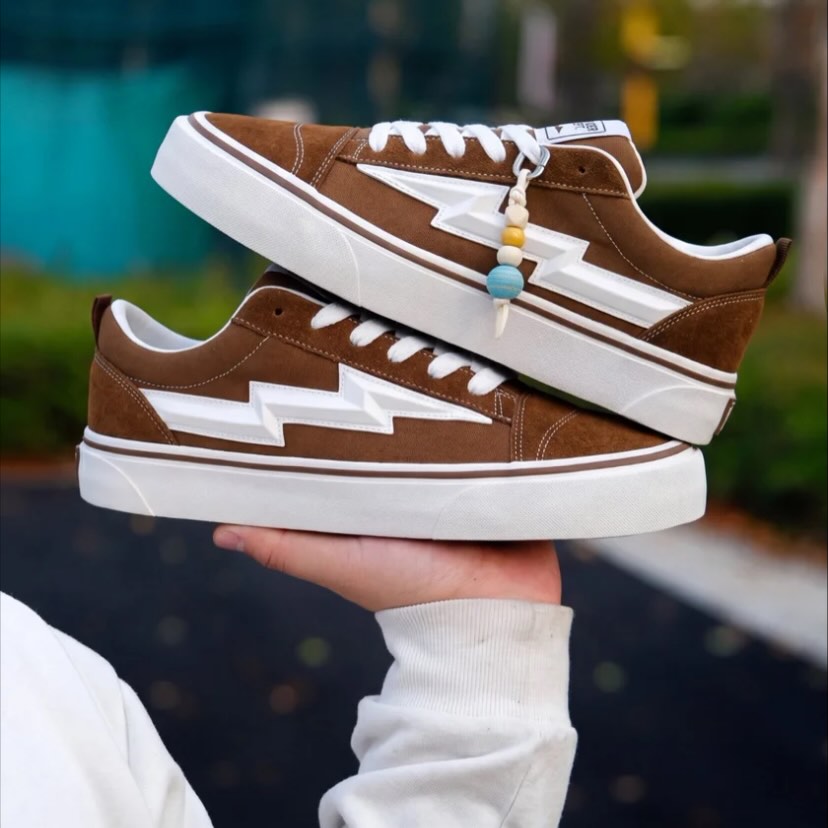 Preorder 預訂 Thunder Dept. Stylish Mocha