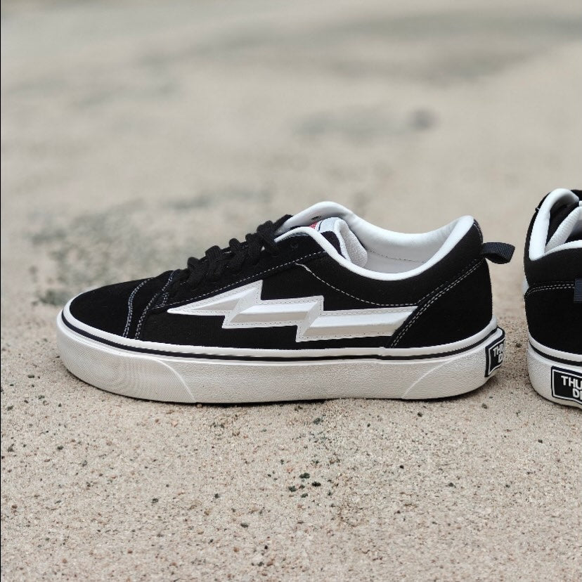Preorder 預訂 Thunder Dept. Stylish Black/White