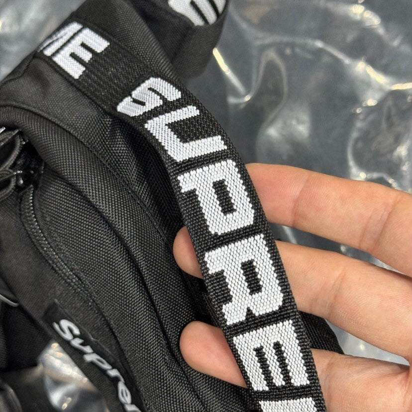 Supreme SS18 Waist Bag Black
