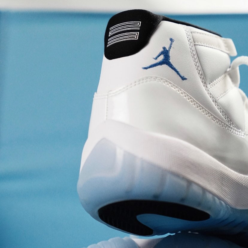 Nike Air Jordan 11 Retro OG GS “Legend Blue” 378038-104