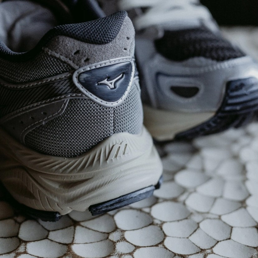 Preorder 預訂 Mizuno Racer S 銀灰藍 D1GH223519