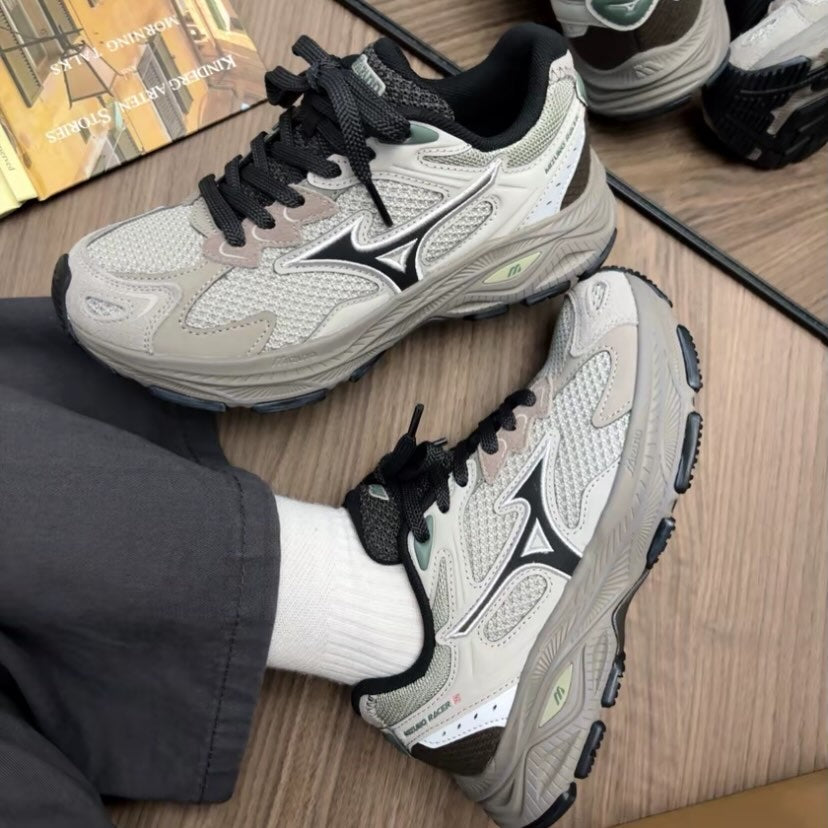 Preorder 預訂 Mizuno Racer S 榛子啡 D1GH253519