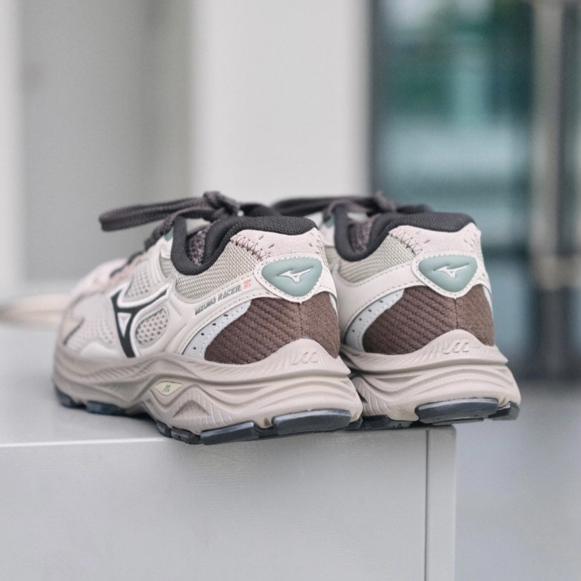 Preorder 預訂 Mizuno Racer S 榛子啡 D1GH253519