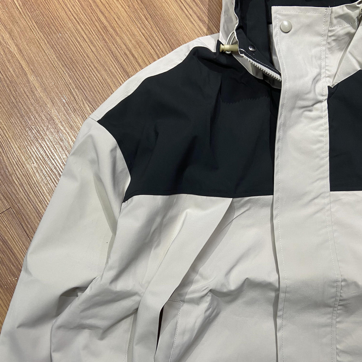 Amunits Mountain Waterproof Jacket Beige